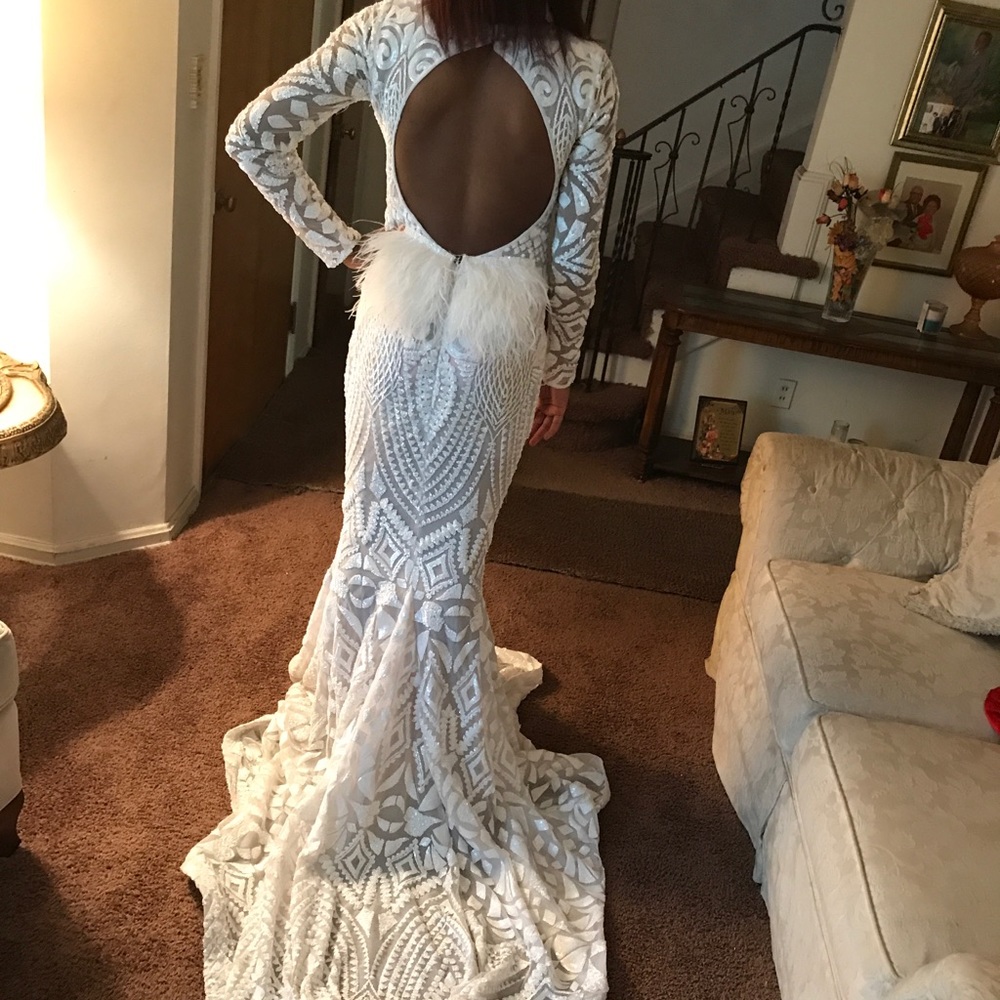 Prom dress - Picture 2 of 3